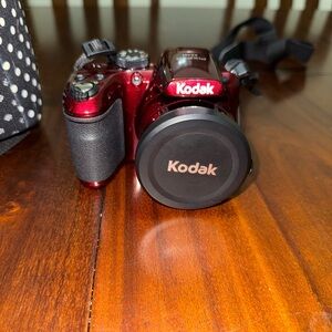 Kodak Red and Black Digital Camera with Advanced Features